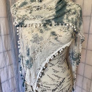 ❤️Hand dyed tie dye lace grey and white shawl
